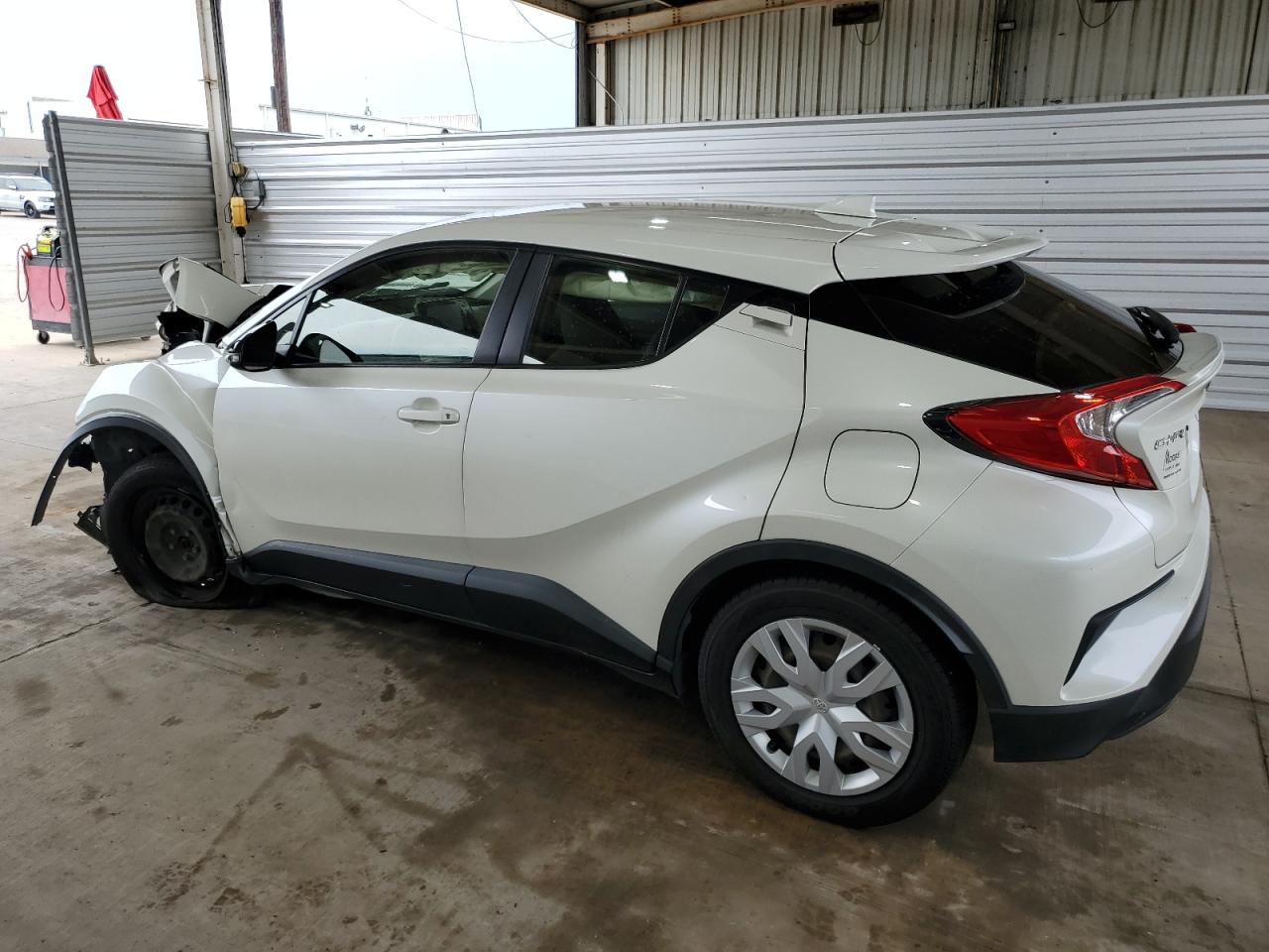 Photo 1 VIN: JTNKHMBX8L1077938 - TOYOTA C-HR 