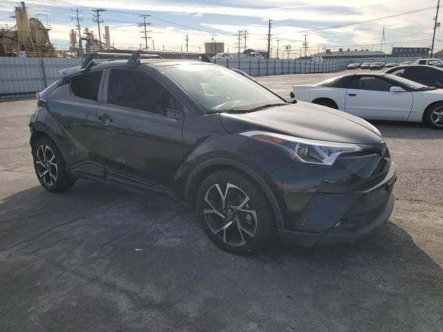 Photo 3 VIN: JTNKHMBX9K1032599 - TOYOTA C-HR XLE 