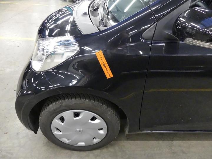 Photo 17 VIN: JTNML11010J082999 - TOYOTA IQ 