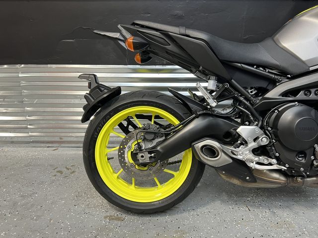 Photo 3 VIN: JYARN53E5JA003447 - YAMAHA MT09 