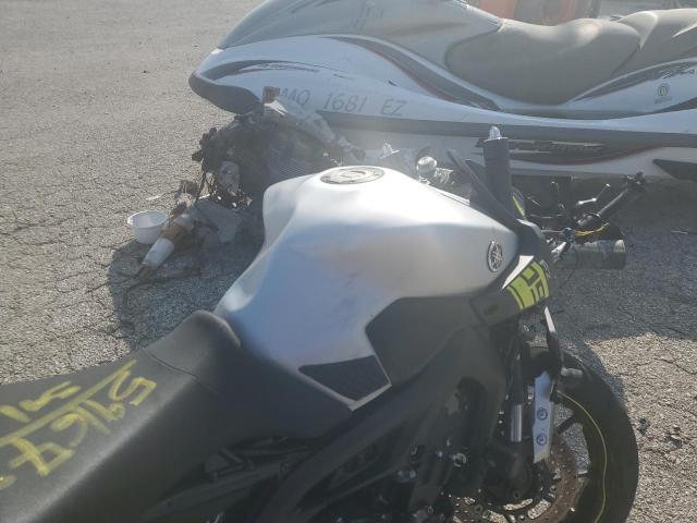 Photo 4 VIN: JYARN53EXHA001798 - YAMAHA FZ09 