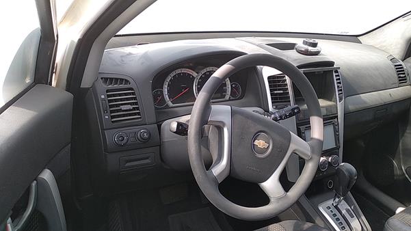 Photo 10 VIN: KL1CC13FX8B257815 - CHEVROLET CAPTIVA 