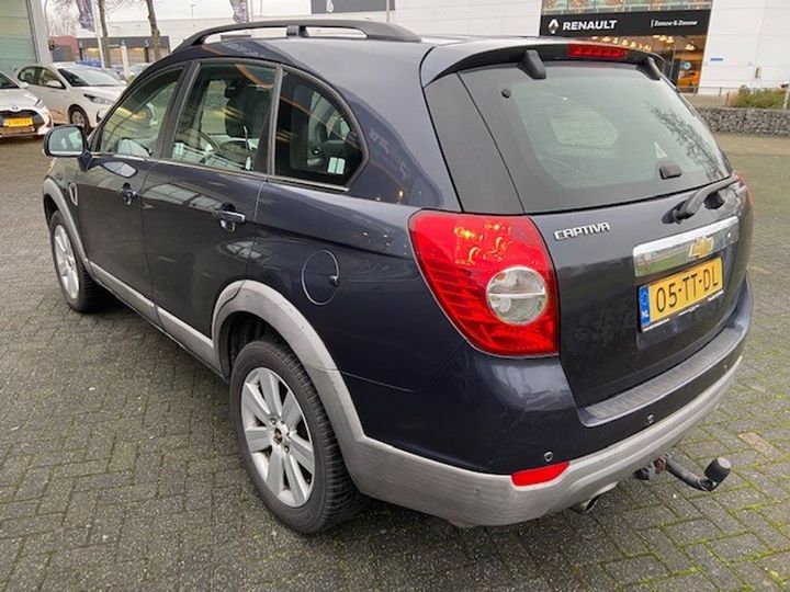 Photo 2 VIN: KL1CD26GJ7B046765 - CHEVROLET CAPTIVA 