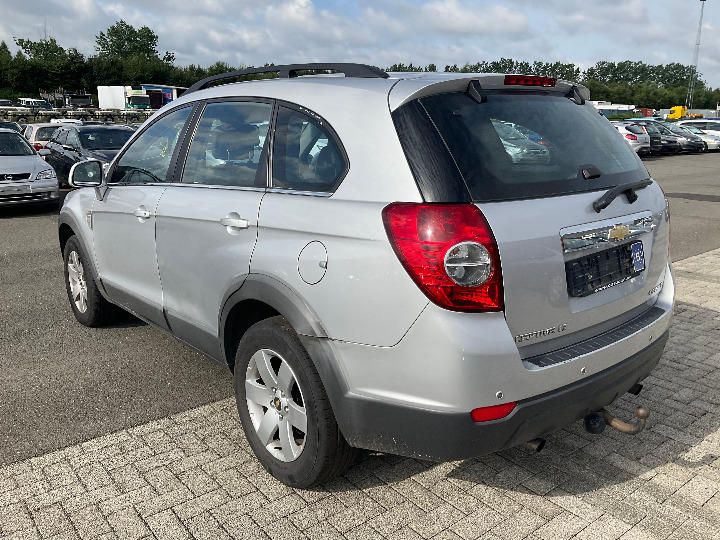 Photo 4 VIN: KL1CG26RJ9B557265 - CHEVROLET CAPTIVA SUV 