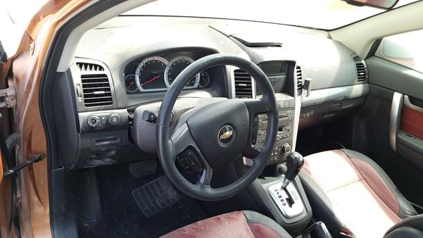 Photo 9 VIN: KL1DC63G58B232377 - CHEVROLET CAPTIVA 