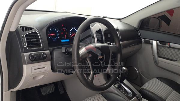 Photo 12 VIN: KL1FC5C49BB052092 - CHEVROLET CAPTIVA 