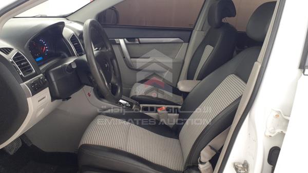 Photo 13 VIN: KL1FC5C49BB052092 - CHEVROLET CAPTIVA 