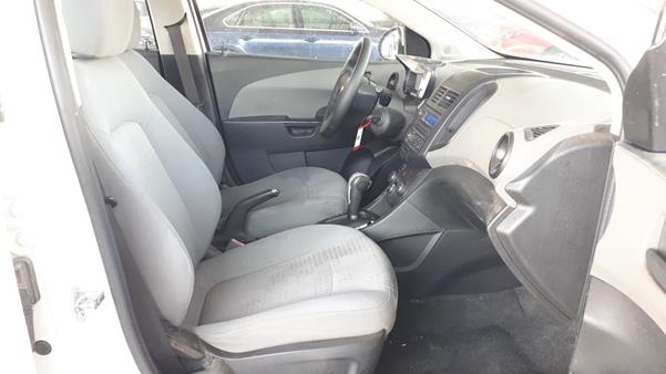 Photo 26 VIN: KL1JD5BE8FB093384 - CHEVROLET SONIC 