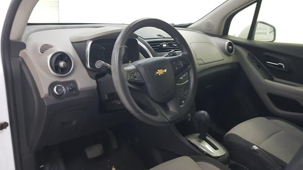 Photo 9 VIN: KL1JD7D54EB645504 - CHEVROLET TRAX 