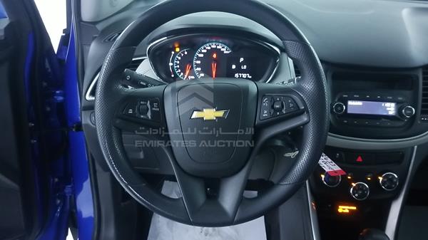 Photo 12 VIN: KL1JD7D57JB558433 - CHEVROLET TRAX 