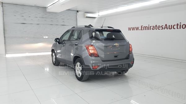 Photo 5 VIN: KL1JD7D5XKB725627 - CHEVROLET TRAX 