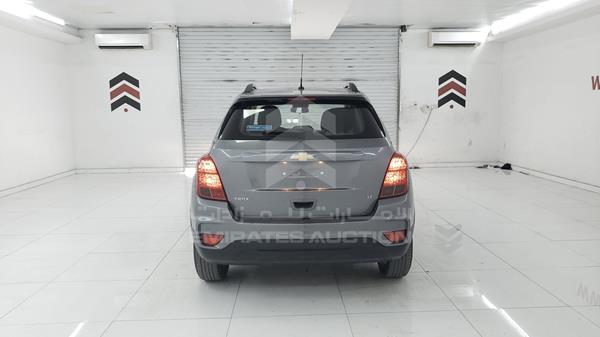 Photo 6 VIN: KL1JD7D5XKB725627 - CHEVROLET TRAX 