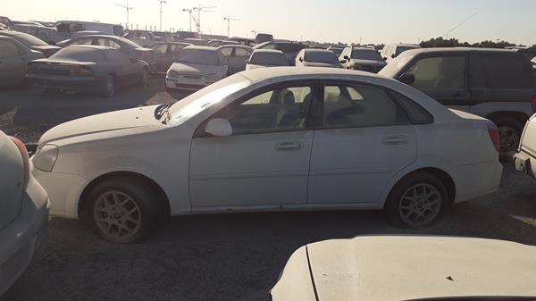 Photo 5 VIN: KL1JJ52B48K303657 - CHEVROLET OPTRA 