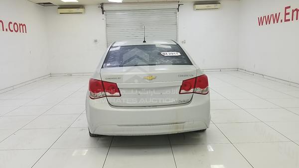 Photo 4 VIN: KL1PJSC50FK008331 - CHEVROLET CRUZE 