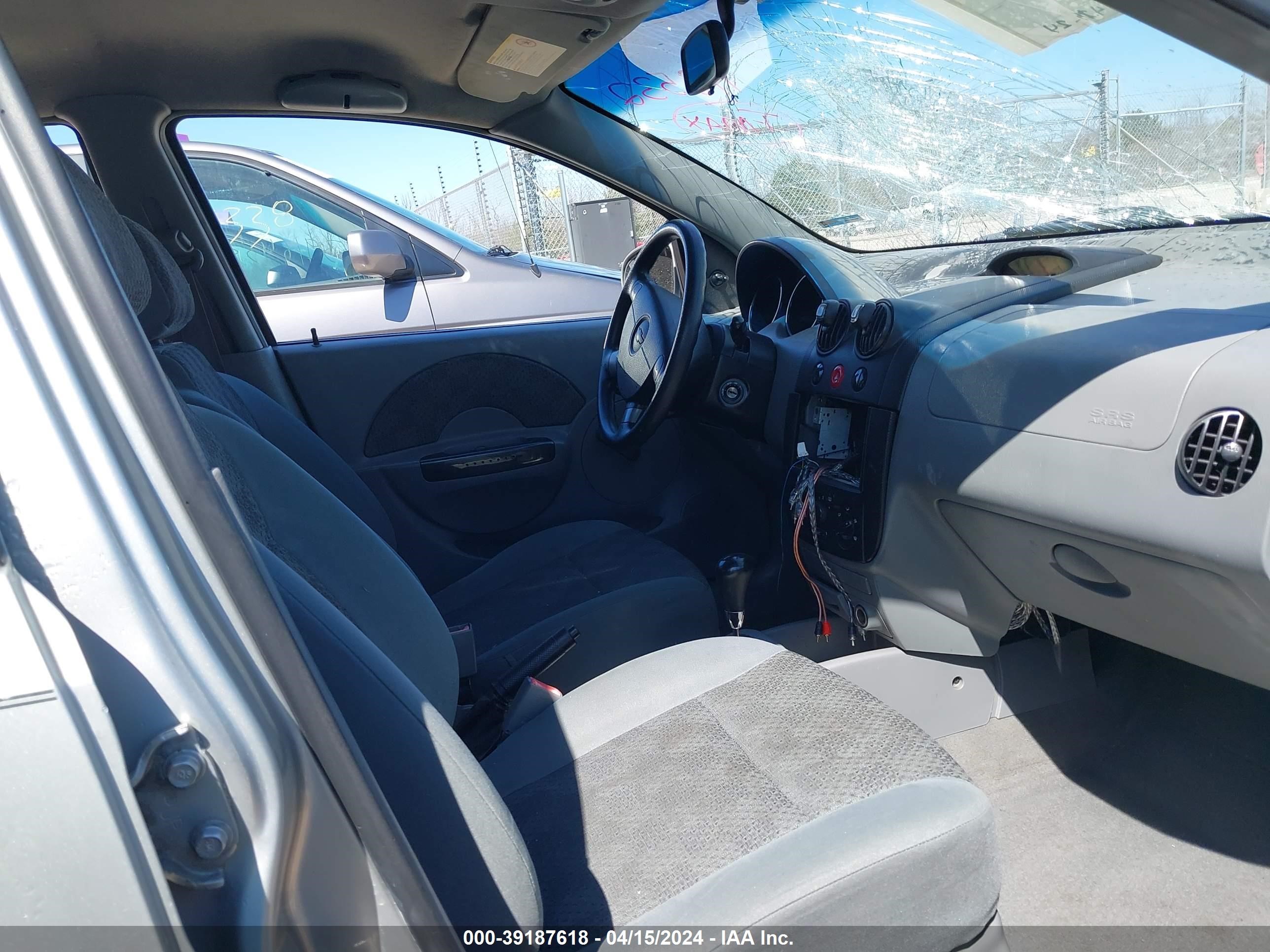 Photo 4 VIN: KL1TD52654B118532 - CHEVROLET AVEO 