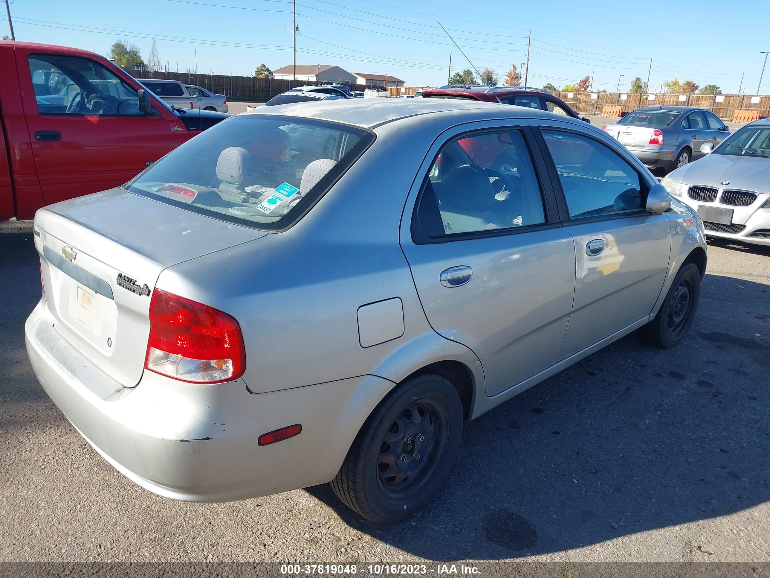 Photo 3 VIN: KL1TD526X5B322373 - CHEVROLET AVEO 