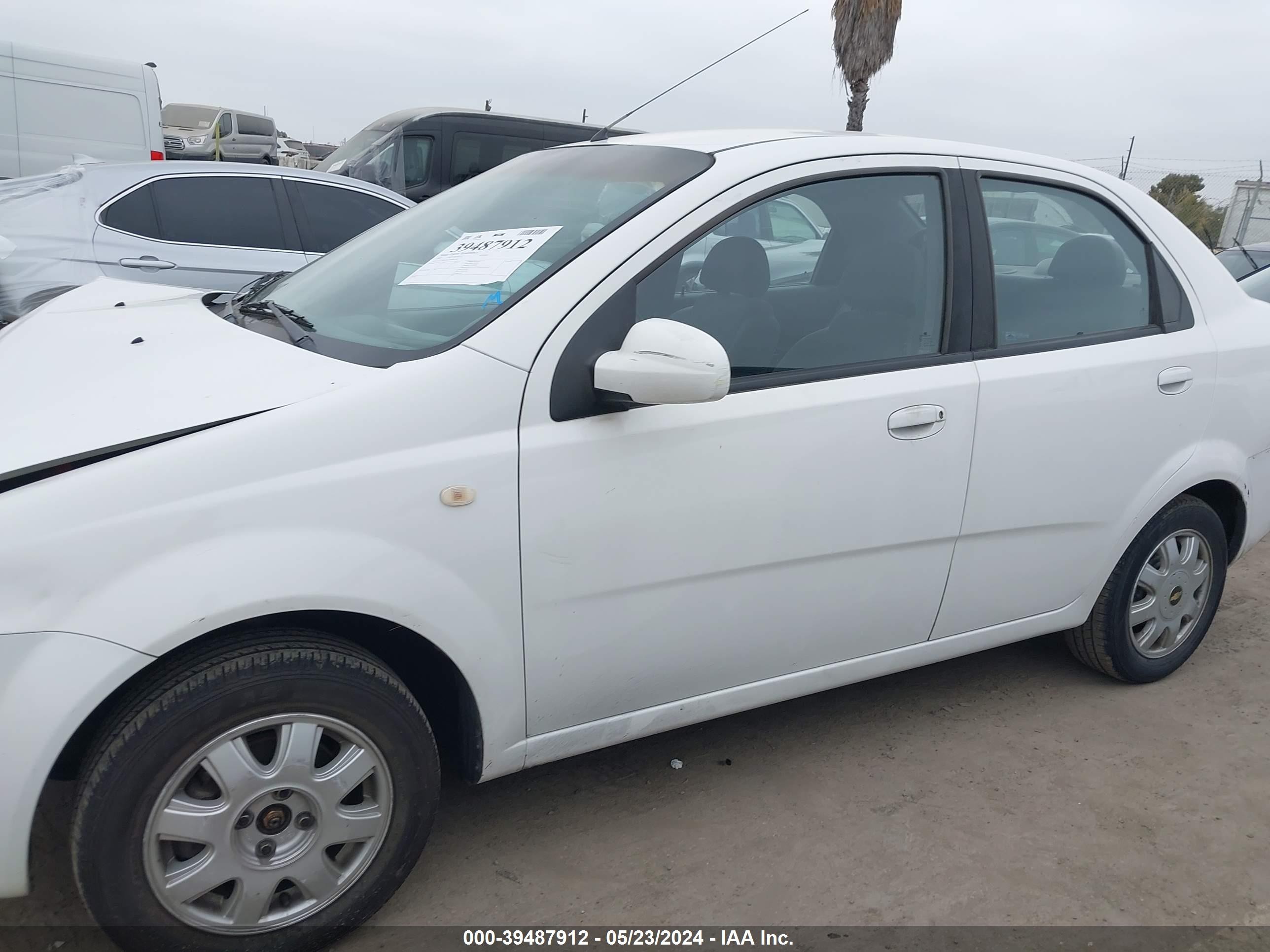 Photo 13 VIN: KL1TD526X5B380130 - CHEVROLET AVEO 