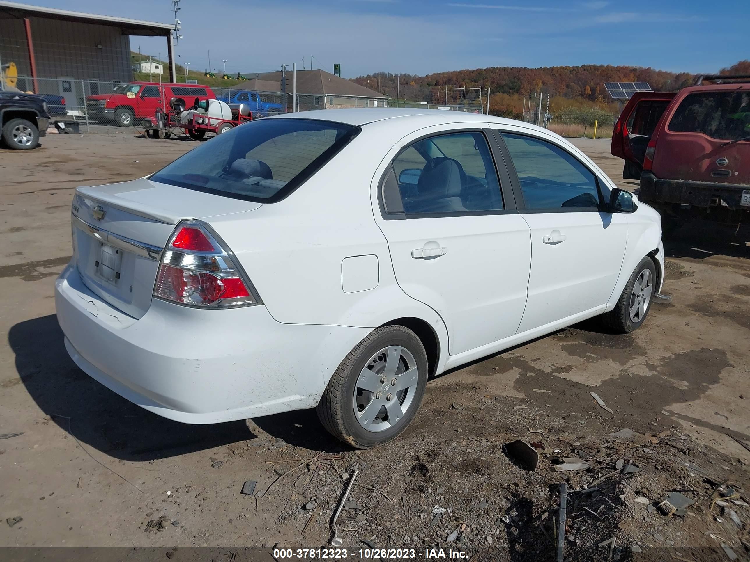 Photo 3 VIN: KL1TD5DE3BB152163 - CHEVROLET AVEO 