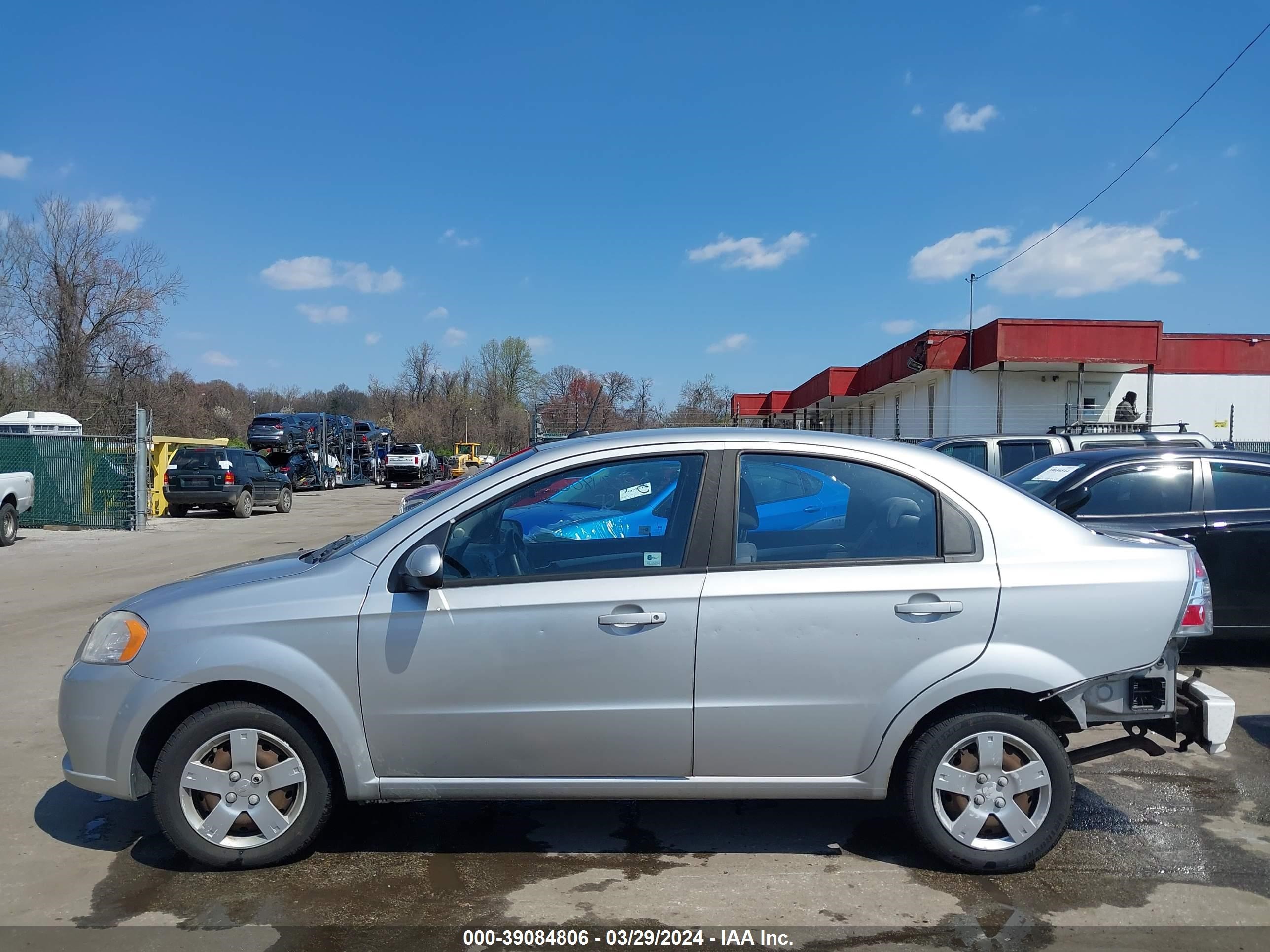 Photo 13 VIN: KL1TD5DE5AB097052 - CHEVROLET AVEO 