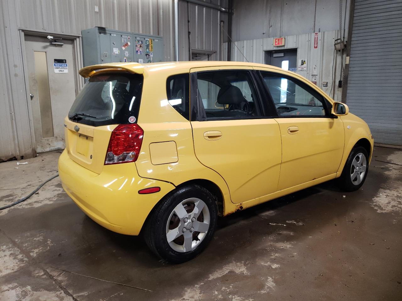 Photo 2 VIN: KL1TD62655B415890 - CHEVROLET AVEO 