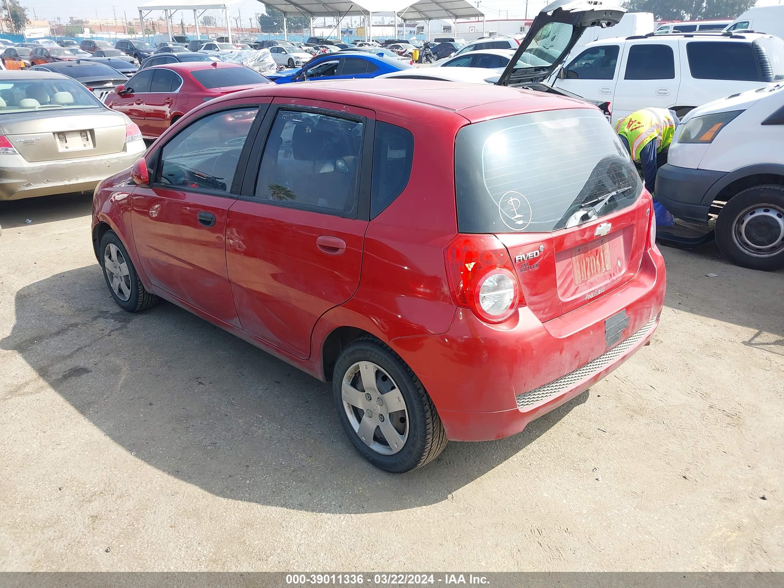 Photo 2 VIN: KL1TD6DE9BB158670 - CHEVROLET AVEO 