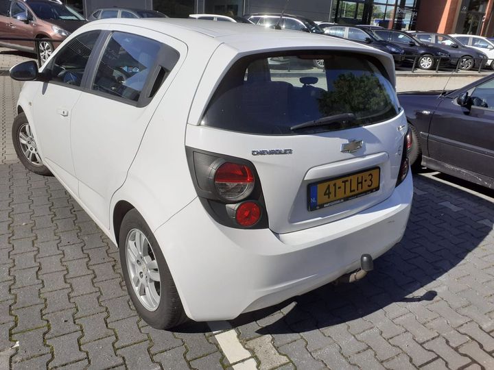 Photo 2 VIN: KL1TF48R9CB070279 - CHEVROLET AVEO 