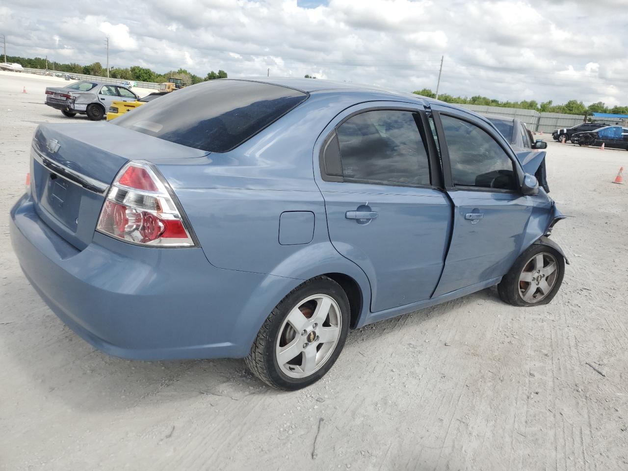 Photo 2 VIN: KL1TG56607B071836 - CHEVROLET AVEO 