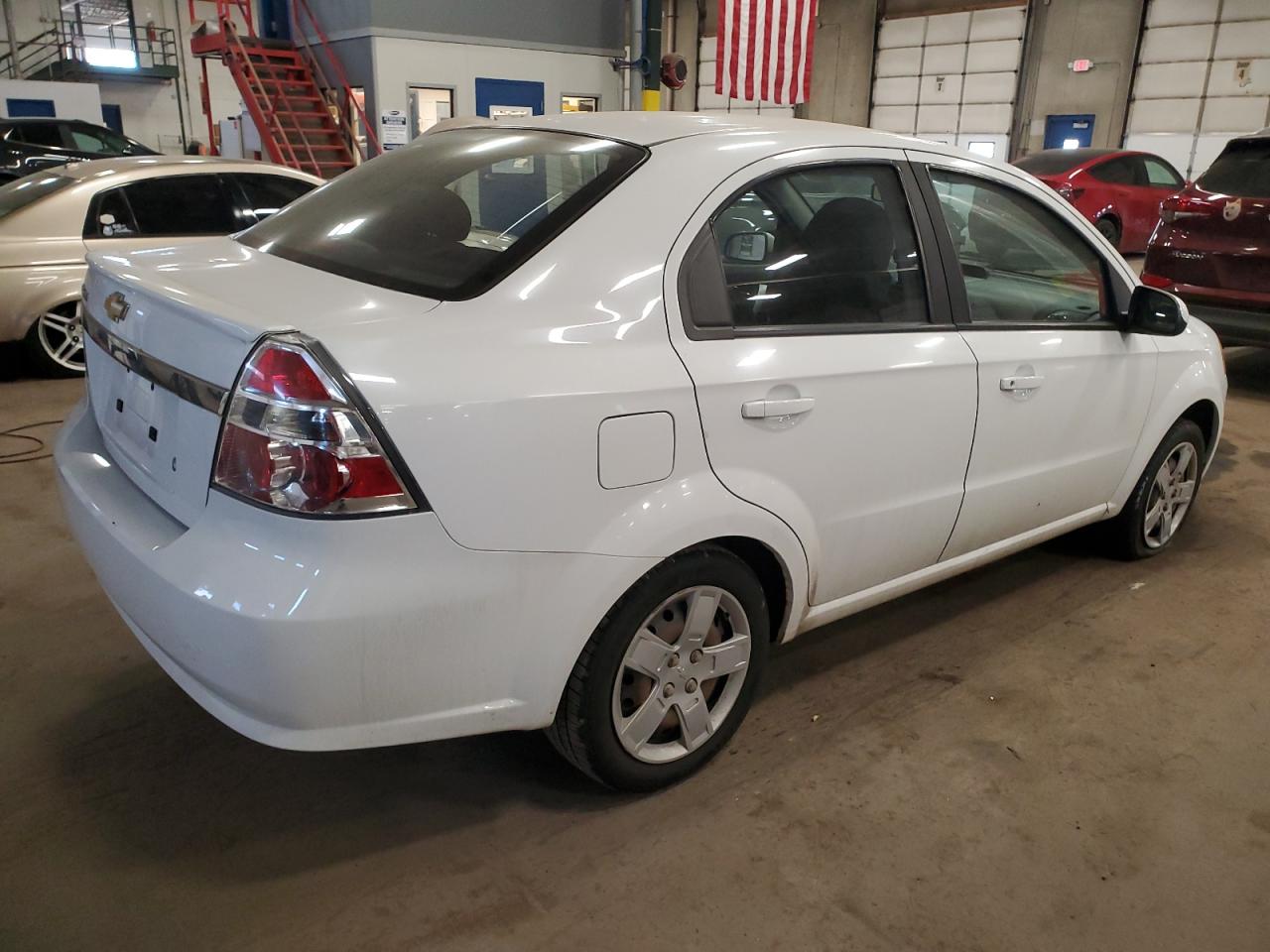 Photo 2 VIN: KL1TG5DE7BB251608 - CHEVROLET AVEO 