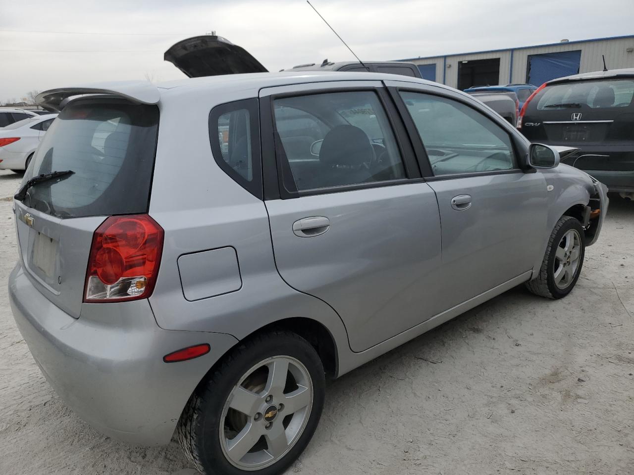 Photo 2 VIN: KL1TG666X6B555131 - CHEVROLET AVEO 