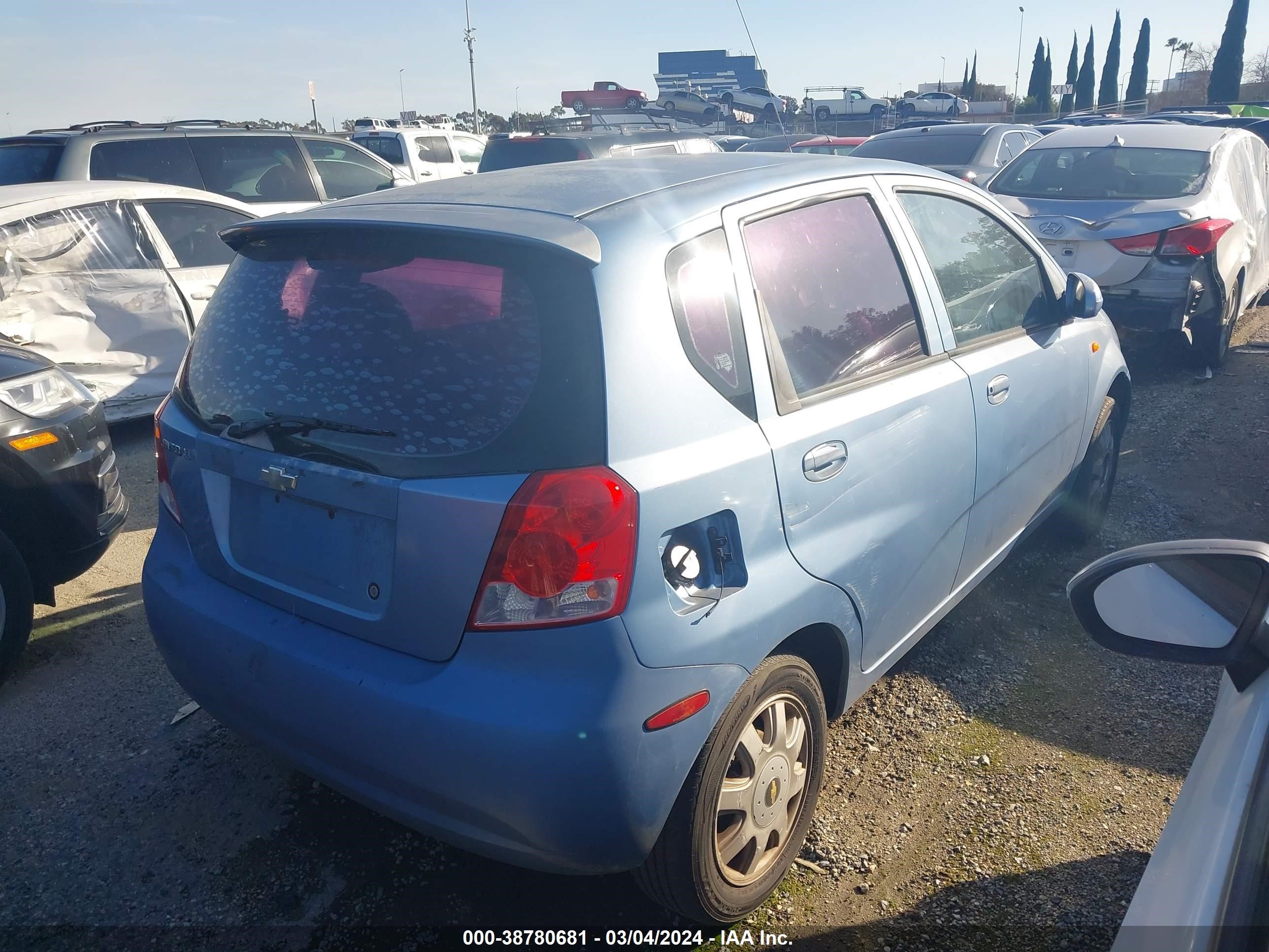 Photo 3 VIN: KL1TJ62604B185571 - CHEVROLET AVEO 