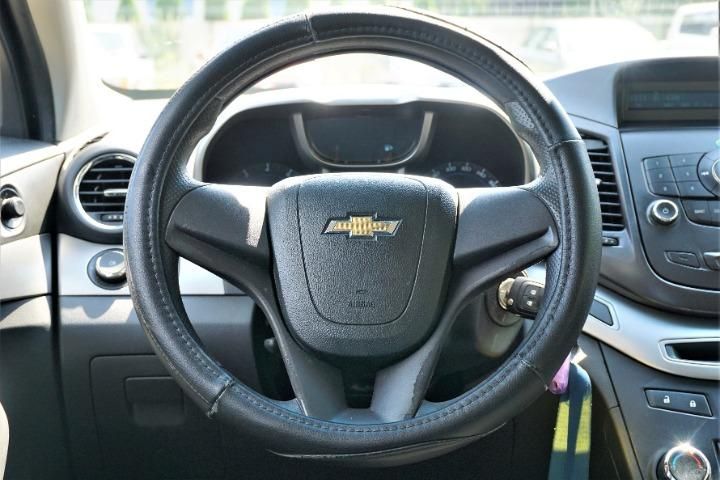 Photo 8 VIN: KL1YF7559BK117052 - CHEVROLET ORLANDO MPV 