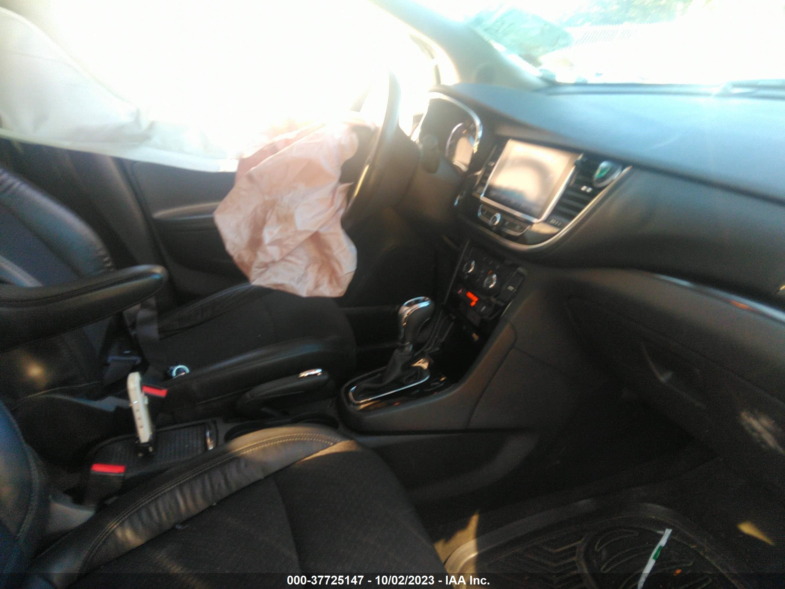 Photo 4 VIN: KL4CJ1SB0HB018023 - BUICK ENCORE 