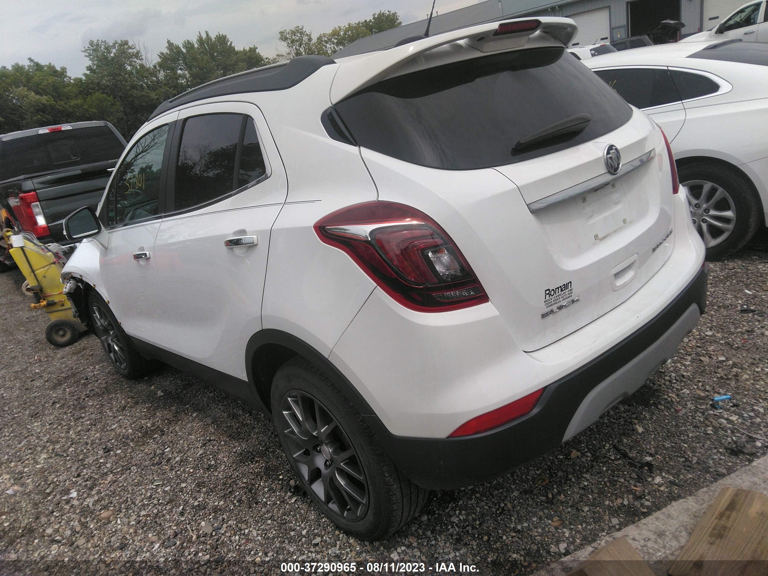 Photo 2 VIN: KL4CJ1SB1JB721653 - BUICK ENCORE 