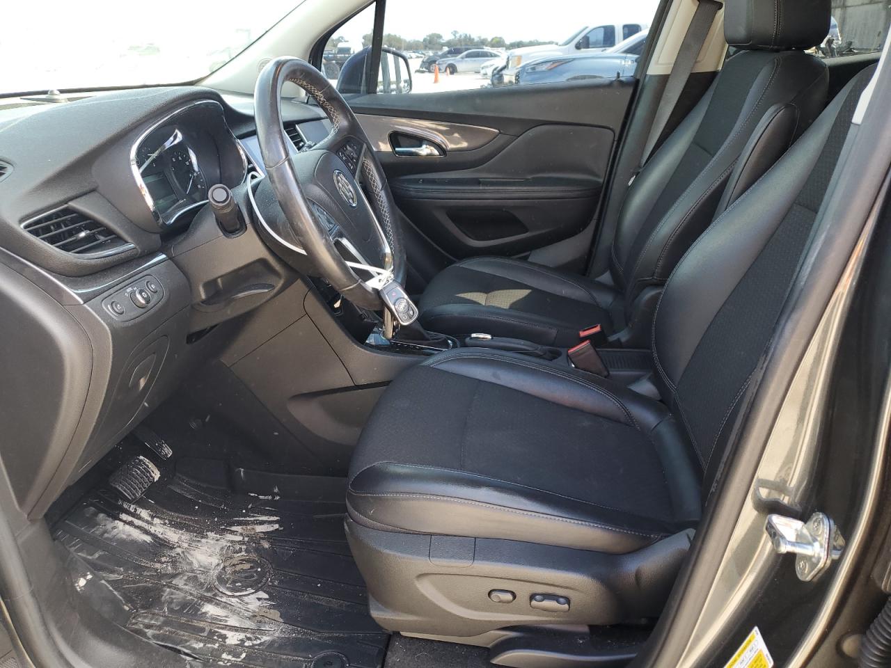 Photo 6 VIN: KL4CJ1SB8JB716109 - BUICK ENCORE 