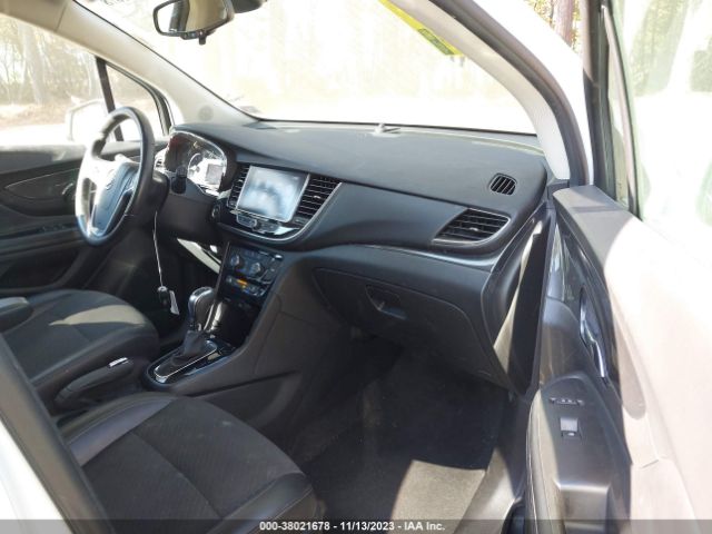 Photo 4 VIN: KL4CJ1SB9JB585501 - BUICK ENCORE 