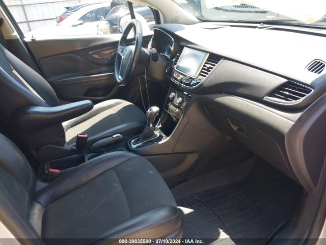 Photo 4 VIN: KL4CJ1SBXJB681301 - BUICK ENCORE 