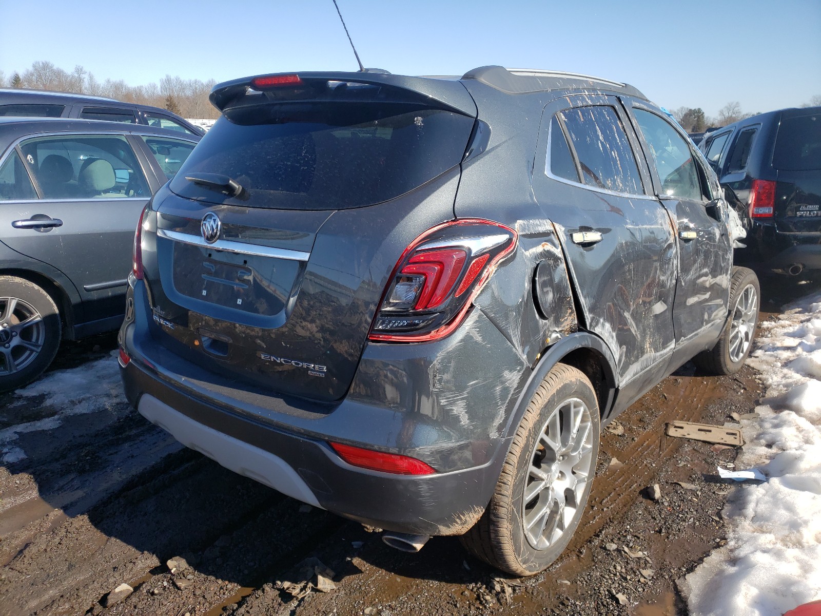 Photo 3 VIN: KL4CJ2SB0JB633523 - BUICK ENCORE SPO 