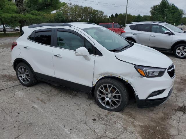 Photo 3 VIN: KL4CJ2SB1JB562882 - BUICK ENCORE SPO 