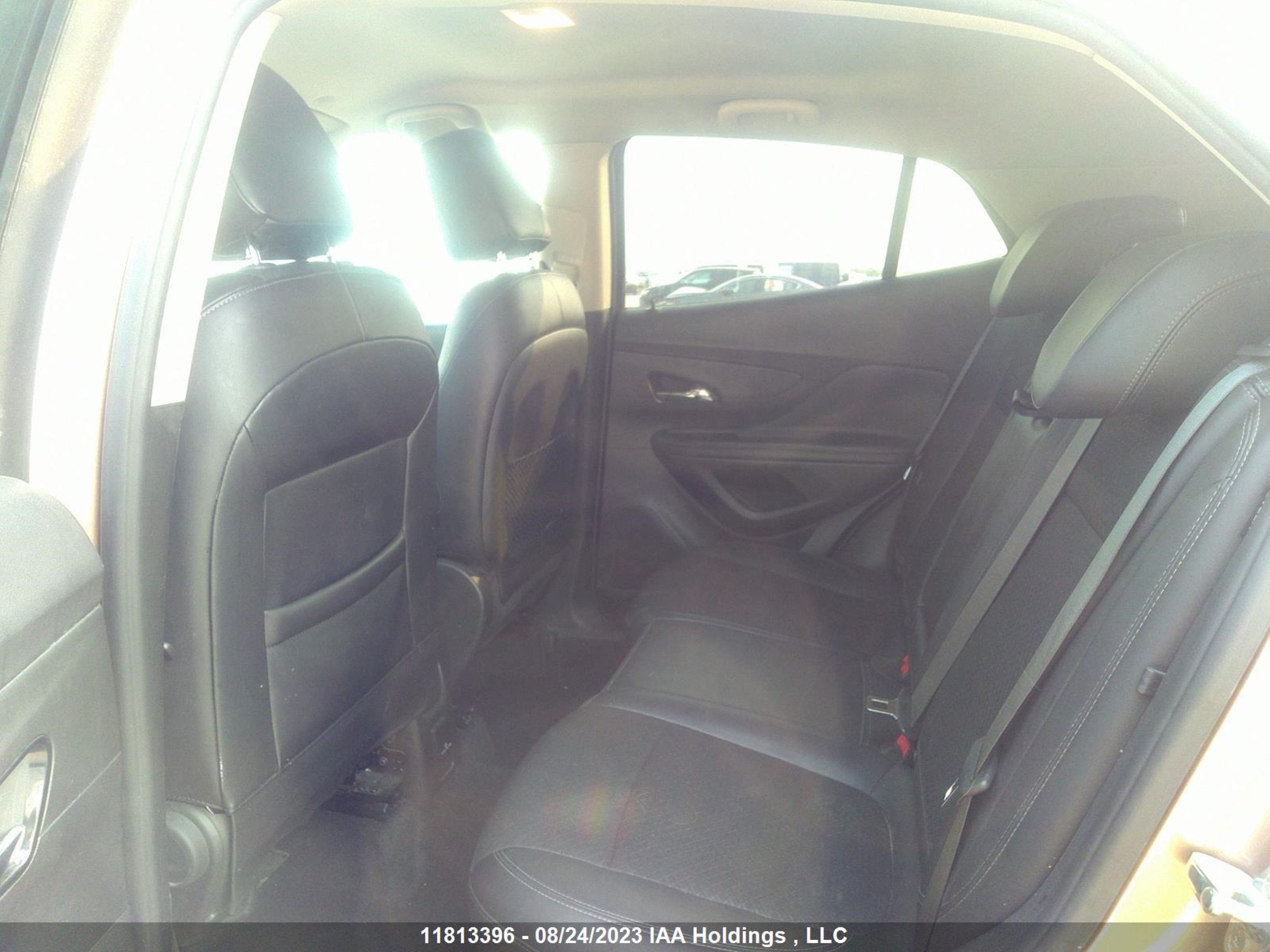 Photo 7 VIN: KL4CJ2SB1JB708410 - BUICK ENCORE 