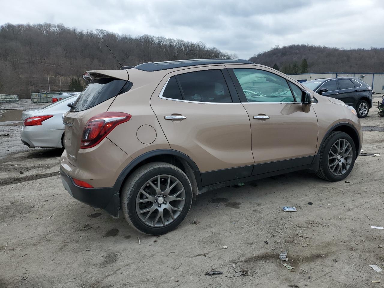 Photo 2 VIN: KL4CJ2SB2KB899255 - BUICK ENCORE 