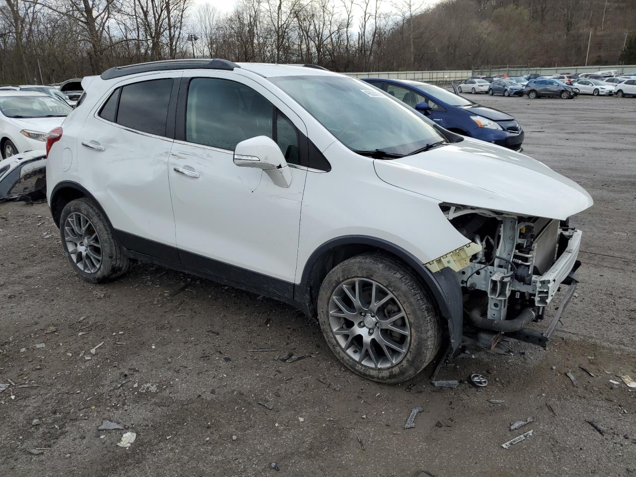 Photo 3 VIN: KL4CJ2SB3JB520939 - BUICK ENCORE 