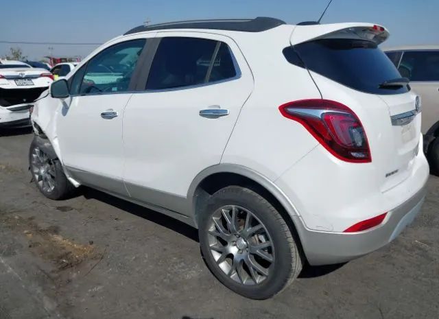 Photo 2 VIN: KL4CJ2SB3JB635945 - BUICK ENCORE 