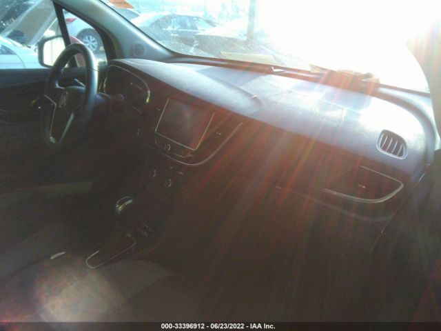 Photo 4 VIN: KL4CJ2SB7KB870544 - BUICK ENCORE 