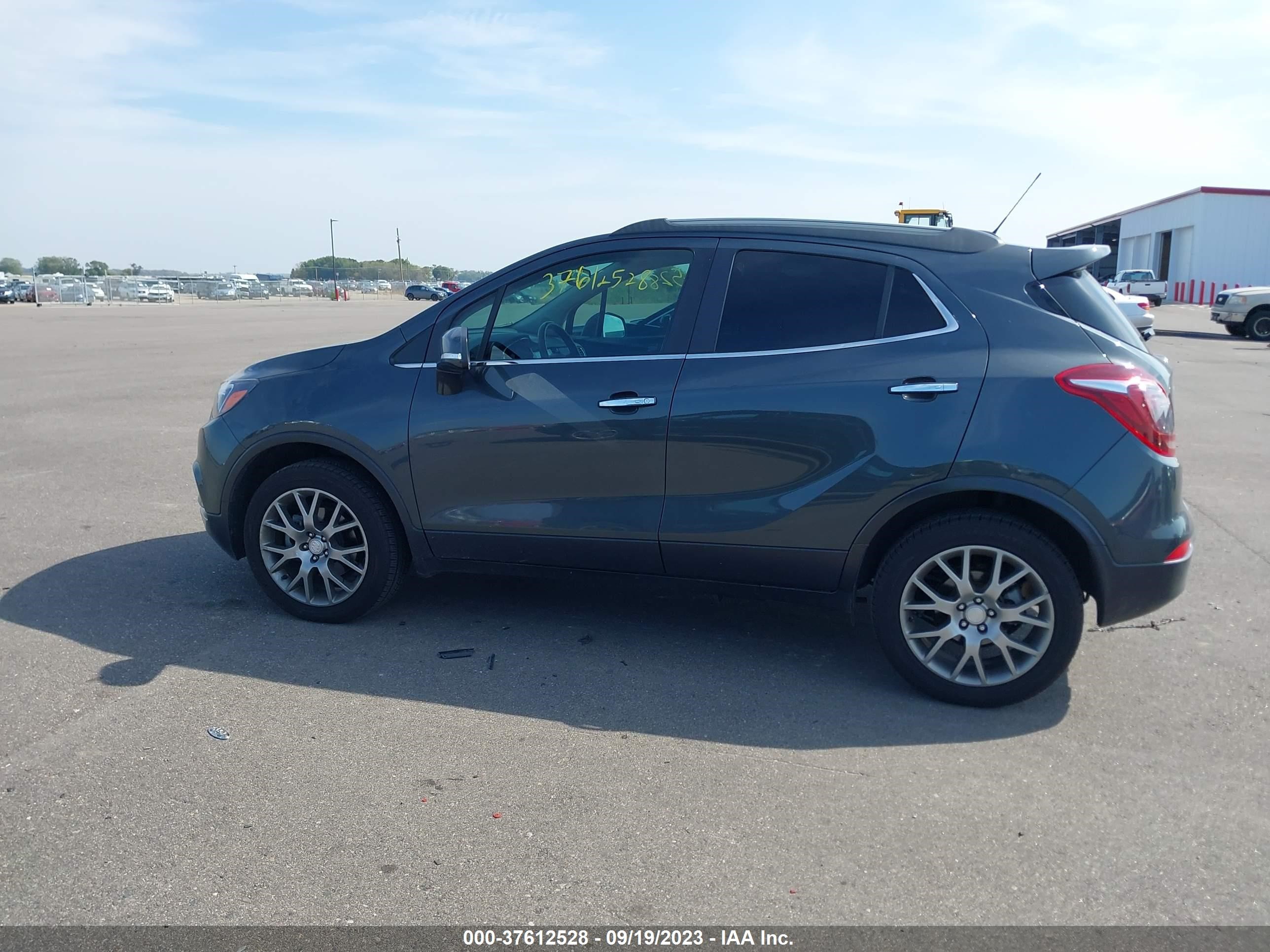 Photo 13 VIN: KL4CJ2SB9JB619328 - BUICK ENCORE 