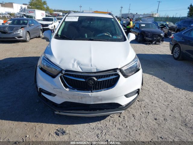 Photo 5 VIN: KL4CJ2SBXJB557972 - BUICK ENCORE 