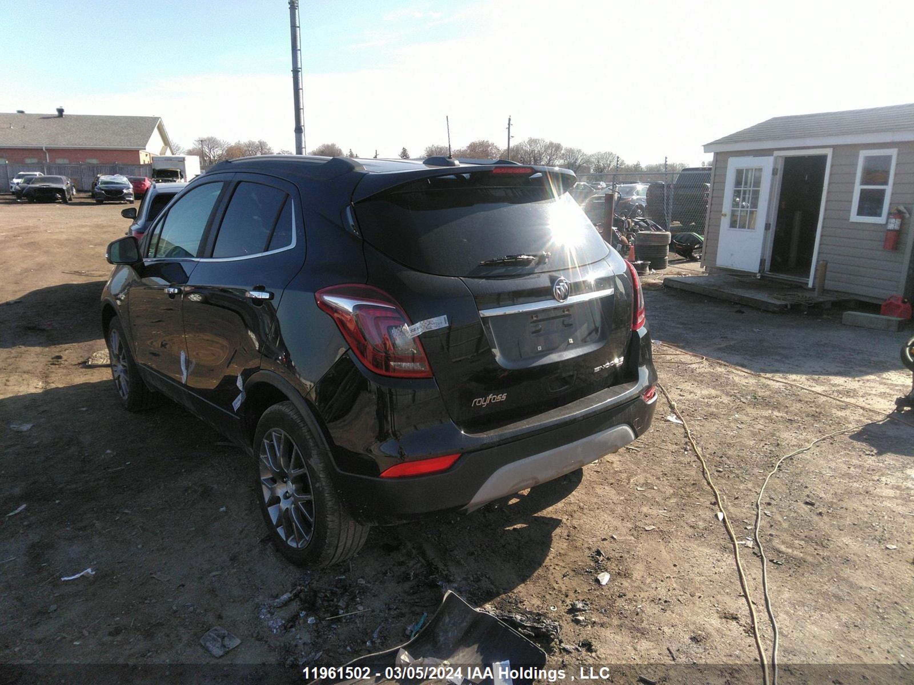 Photo 2 VIN: KL4CJ2SBXKB879982 - BUICK ENCORE 