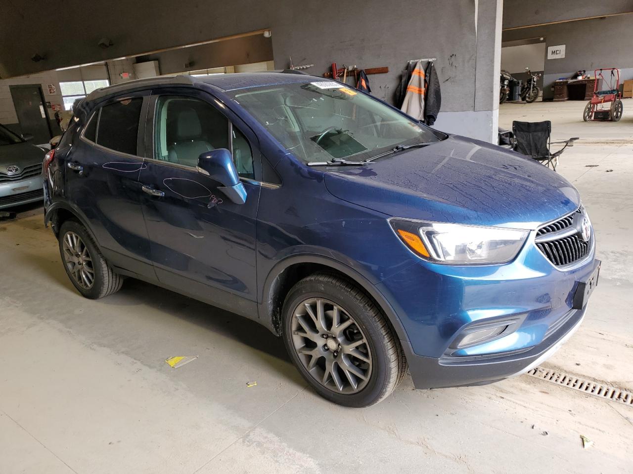 Photo 3 VIN: KL4CJ2SBXKB915881 - BUICK ENCORE 