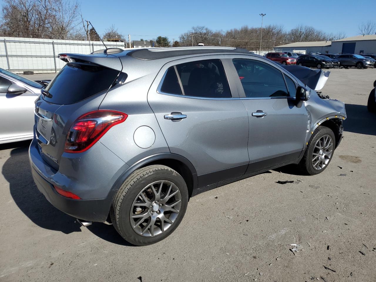 Photo 2 VIN: KL4CJ2SBXKB933104 - BUICK ENCORE 