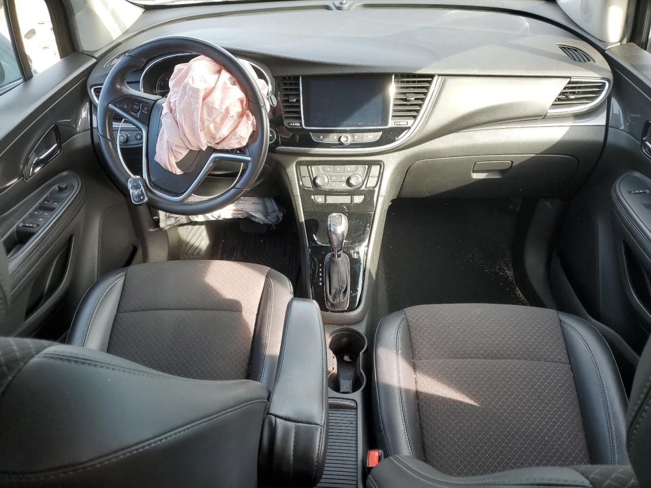 Photo 7 VIN: KL4CJ2SBXKB933104 - BUICK ENCORE 