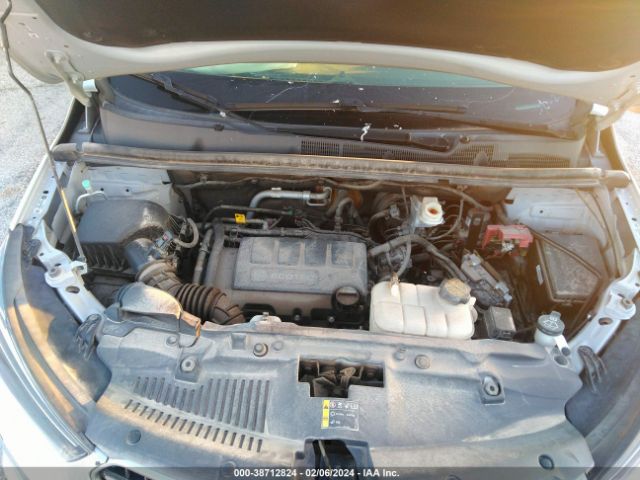 Photo 9 VIN: KL4CJASB0KB939438 - BUICK ENCORE 